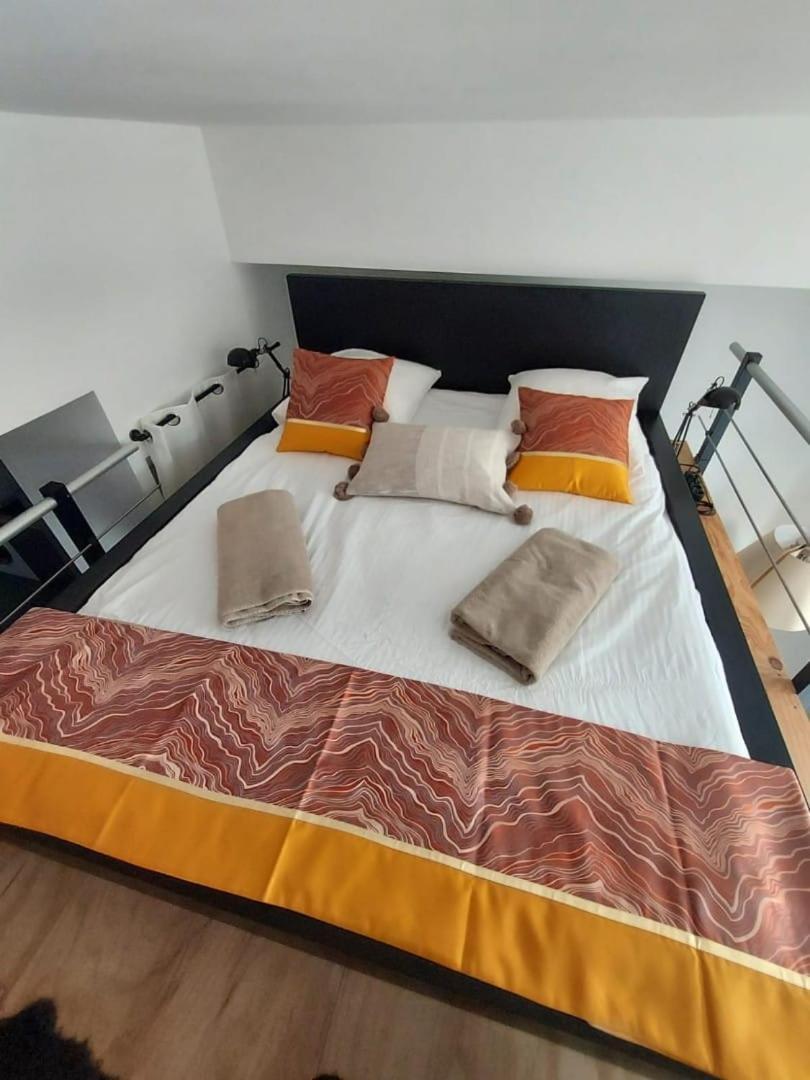 Manhattan Loft - Centre - 5 Mn A Pied Gare - Parking Prive - Patio Troyes Extérieur photo